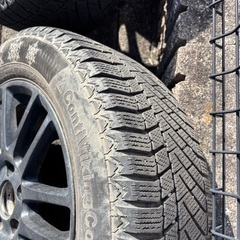 スタッドレスタイヤ ホイール付き(ブラック)の画像