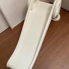 ネビオ ロング＆なだらかスロープ 折りたたみ すべり台 ホワイトの画像