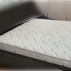 マットレス　クイーンサイズ　高級品