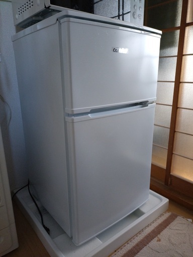 ２ドア小型冷蔵庫 comfee RCT90WH/E 美品です