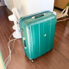 キャリーケース
の画像