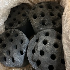 練炭　４個
の画像
