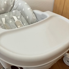 カトージ　ハイローチェア　カバー付きの画像