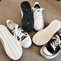 新品　スニーカー　3点セットの画像
