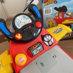 ディズニー　ミッキー　英語　プロペラ機の画像
