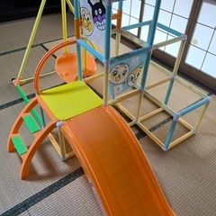 アンパンマン　ジャングルジム　滑り台の画像