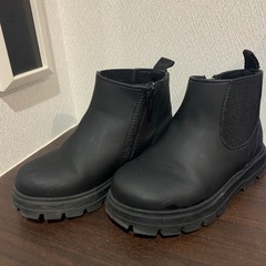 ZARA kidsブーツ　黒