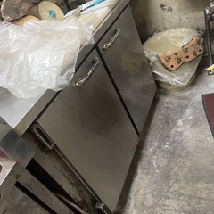 台下冷蔵庫　の画像