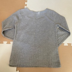 INGNI グレー Vネック 長袖シャツ Mサイズの画像