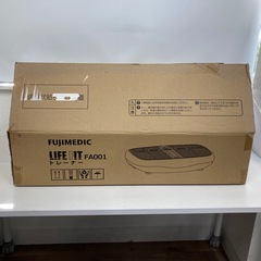 富士メディック LIFE FIT トレーナー FA001 振動マシーン フィットネス ダイエット器具 健康器具 運動器具 痩身 筋肉 乗るだけ 筋肉トレーニング 筋トレ ゴムチューブ付き 消毒清掃済みの画像