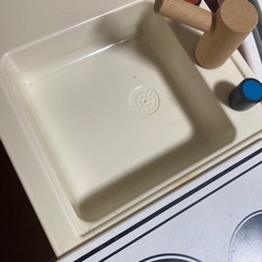 お値下げ！BRIO ブリオ　ままごと キッチン2セット　の画像