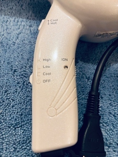 【値下げ】Amavilla i-Air carerise ドライヤー　TF-1408