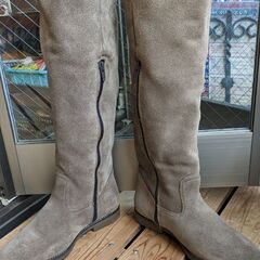 バックスキンのブーツ、ボア付き、24cm、ヨーロッパサイズ38の画像