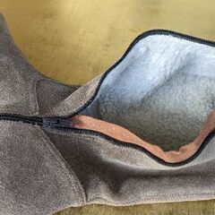 バックスキンのブーツ、ボア付き、24cm、ヨーロッパサイズ38の画像