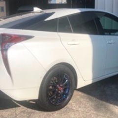 早いもの勝ち商談中即日乗って帰れます！50プリウス　グレードs  4wdの画像