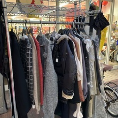 西新駅の中西商店街でフリーマーケット開催中🎉