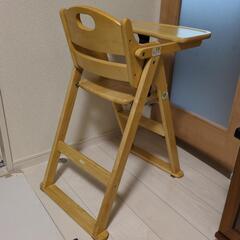 ✦まめきち様✦カトージ、木製テーブル付ベビーチェアの画像