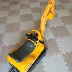 【譲り先決まりました】　おもちゃのショベルカー　乗用玩具