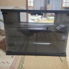 テレビボードの画像
