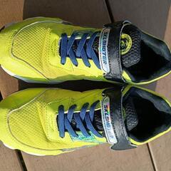 キッズシューズ