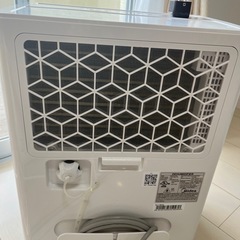 Midea 衣類乾燥除湿機の画像