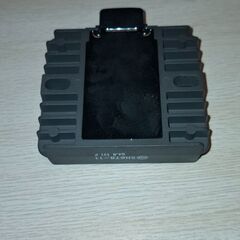 マグザム 純正レギュレーター4XY-81960-00の画像