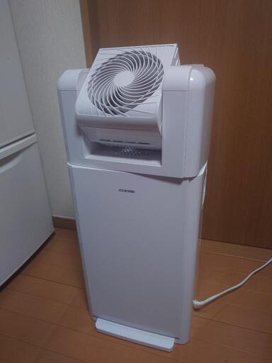 【取引中】【アイリスオーヤマ】除湿機+サーキュレーター