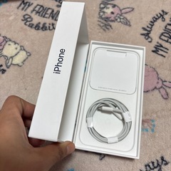 IPhone 12 箱の画像