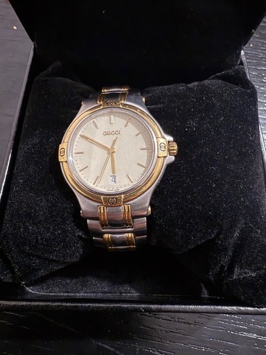 GUCCI腕時計　9040M