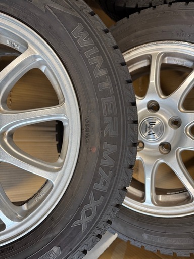 205/60R16 スタッドレスタイヤ