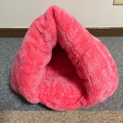 猫ハウス2個の画像