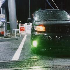 車のエンジンオイル交換の画像