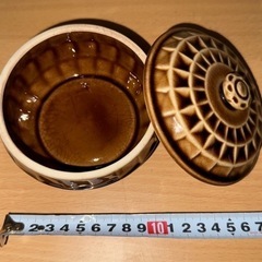 昭和レトロな入れ物の画像