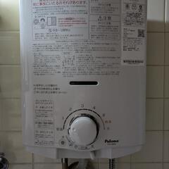 美品 Palomaパロマ 瞬間湯沸かし器(プロパン)の画像