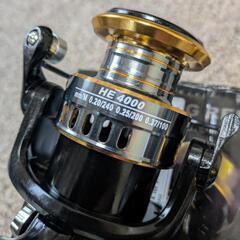 【新品】HE4000 中型スピニングリール
