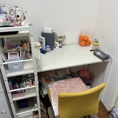 白棚付けテーブルと椅子セット