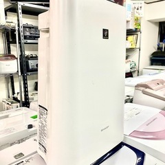 配送可能　保証付き 2019年製シャープ SHARP 高濃度プラズマクラスター7000 加湿空気清浄機 （プラズマクラスター13畳まで 加湿15畳まで 空気清浄23畳まで） ホワイト系 KC-G50-Wの画像