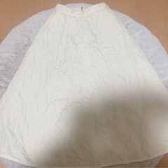 ダブルクローゼット 中綿ハートキルティングフレアスカート ホワイトの画像