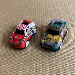 ミニカー2体