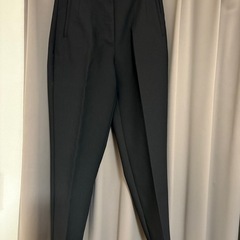 ZARA レディースパンツ黒