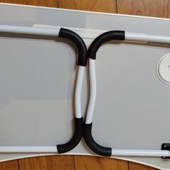 IGMA ベッドサイドラップトップテーブル、約横幅60x奥行40x高さ27cm　折りたたみ式の朝食トレイ、ベッド用の滑り止めラップトップテーブルの画像