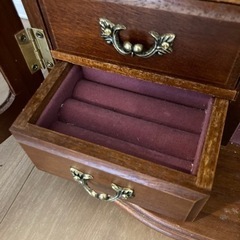 アクセサリーボックス　アンティークの画像