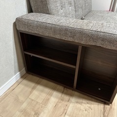 日曜引き取り限定　収納付き3人掛けソファの画像