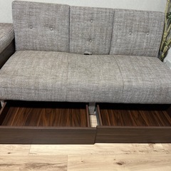 日曜引き取り限定　収納付き3人掛けソファの画像