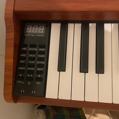 【お相手見つかりました】CARINA電子ピアノの画像