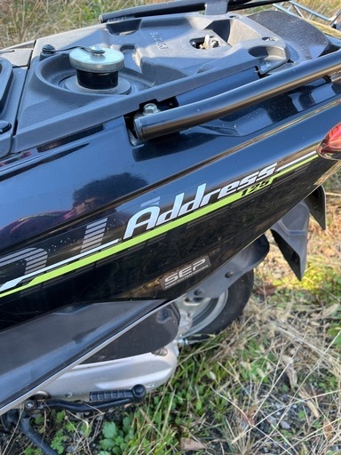 非常に良いエンジン。スズキ v50 アドレス。フロント タイヤはほぼ新品