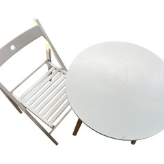 NO.2118 ダイニングセット 円形テーブル 折りたたみ椅子 家具 中古の画像