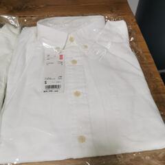 【新品未使用】ユニクロ オックスフォードシャツ 3枚 Ｓサイズの画像
