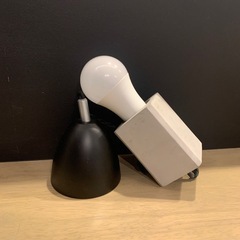 部屋の吊り下げ照明
