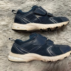 2足で800円！瞬足　スニーカー　靴　17 17.5 室見ガーデン　赤坂ガーデン　百道ガーデン　保育園の画像